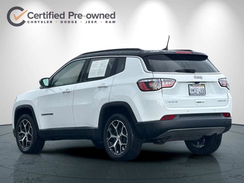 Used 2024 Jeep Compass Limited image 6