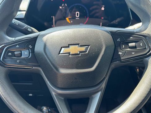 Used 2025 Chevrolet TrailBlazer LT AWD/4WD image 28