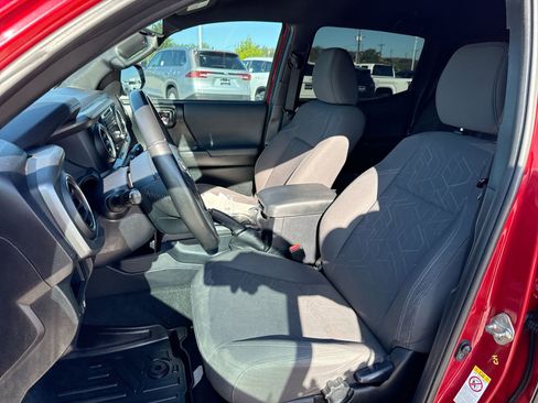 Certified 2017 Toyota Tacoma TRD Sport w/ Tow Package RWD image 13