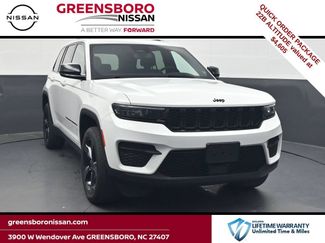 Used 2023 Jeep Grand Cherokee Altitude AWD/4WD video 1