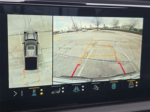 Used 2022 GMC Sierra 1500 AT4 w/ AT4 Premium Package image 32