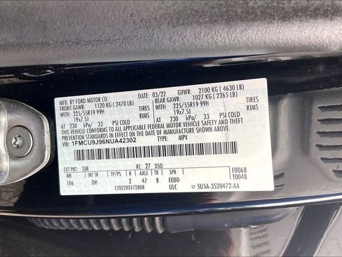 Used 2022 Ford Escape Titanium w/ Titanium Elite Package AWD/4WD image 19