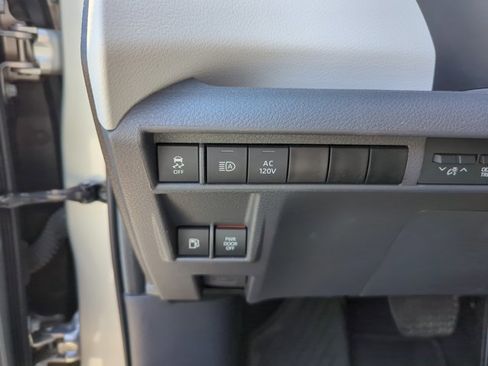 Used 2024 Toyota Sienna XSE w/ XSE Plus Package image 12