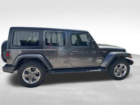 Used 2021 Jeep Wrangler Unlimited Sahara w/ Uconnect 4C Nav & Sound Group AWD/4WD image 8