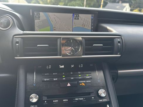 Used 2018 Lexus IS 300 F Sport AWD/4WD image 32