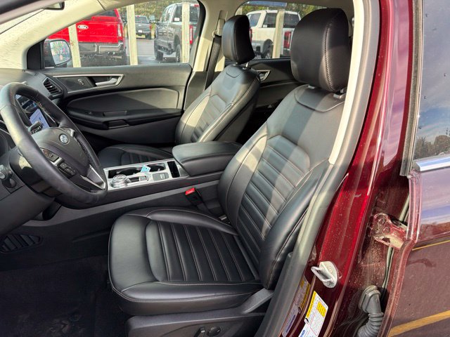 Used 2024 Ford Edge SEL w/ Convenience Package AWD/4WD image 9