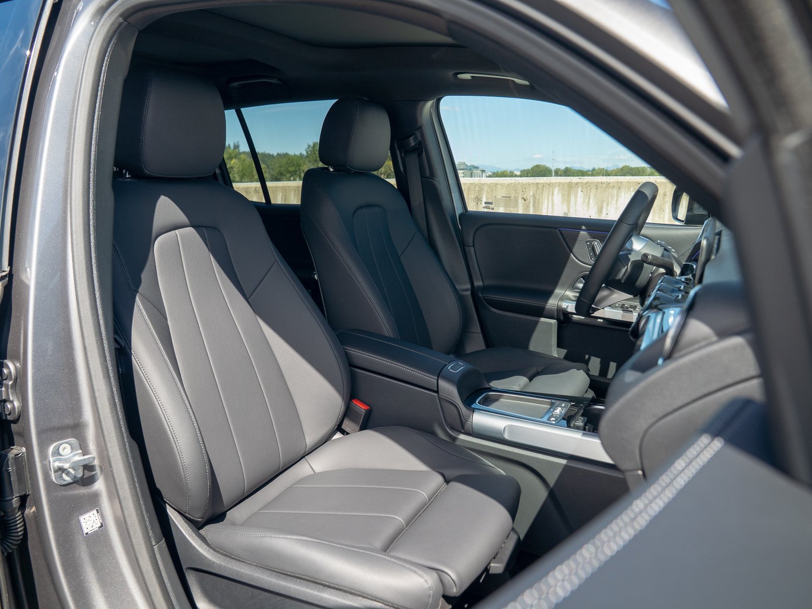 Certified 2026 Mercedes-Benz GLB 250 4MATIC image 29