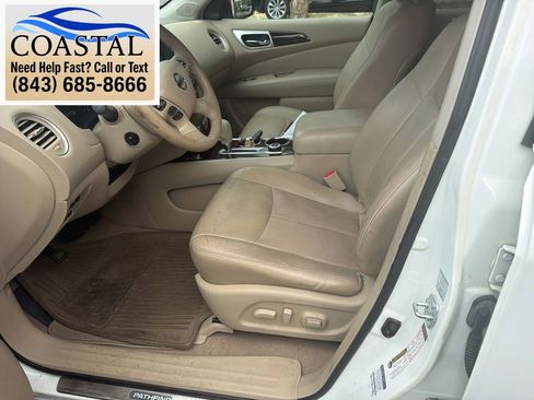 Used 2013 Nissan Pathfinder Platinum w/ Platinum Premium Pkg AWD/4WD image 8