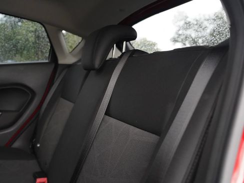 Used 2012 Ford Fiesta SE FWD image 11