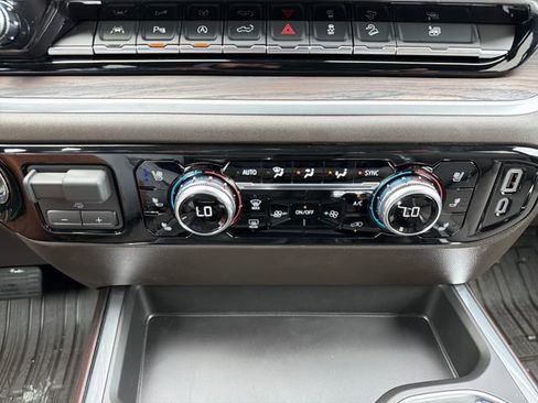 New 2026 GMC Sierra 1500 SLT w/ SLT Premium Plus Package AWD/4WD image 14