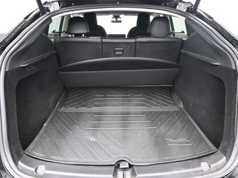 Used 2023 Tesla Model Y Long Range image 23