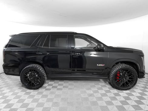 Used 2026 Cadillac Escalade V AWD/4WD image 4