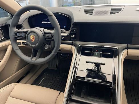 New 2026 Porsche Panamera 4 image 14