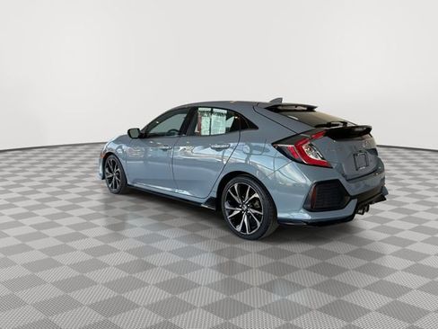 Used 2017 Honda Civic Sport image 7