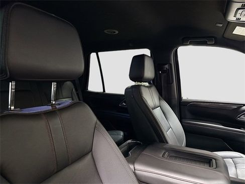 Used 2023 Chevrolet Tahoe RST image 33