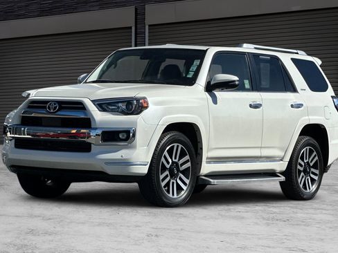 Used 2022 Toyota 4Runner Limited image 9