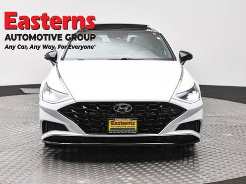 Used 2022 Hyundai Sonata SEL Plus FWD image 2