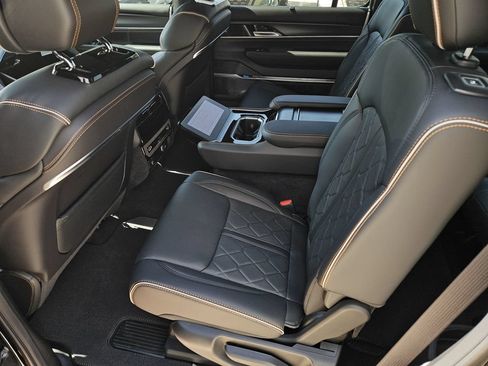 New 2026 Jeep Grand Wagoneer L Summit AWD/4WD image 13