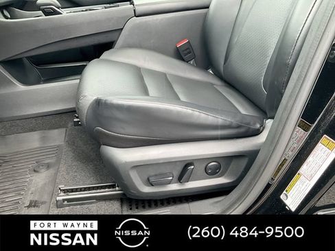 Certified 2023 Nissan Rogue SV w/ SV Premium B Package AWD/4WD image 33