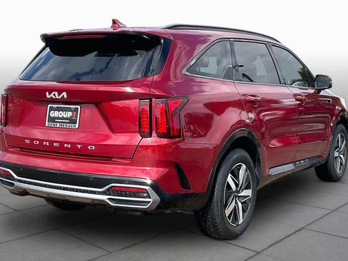 Used 2022 Kia Sorento S FWD image 12