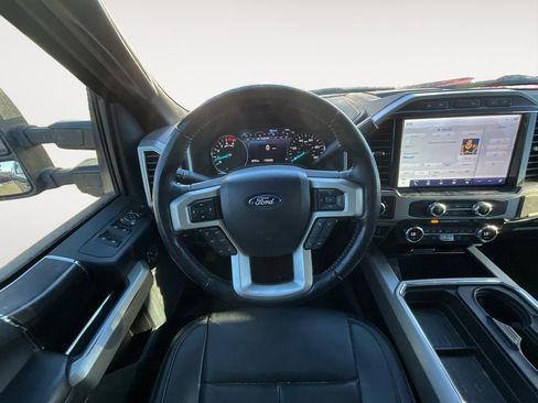 Used 2022 Ford F250 Lariat w/ Chrome Package image 12