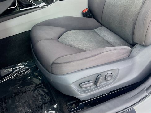 Used 2021 Toyota Camry LE w/ Carpet Mat Package (TMS) image 18