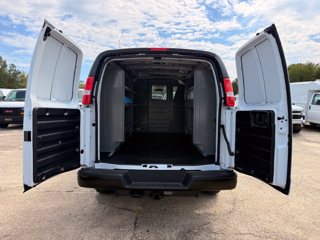 New 2026 Chevrolet Express 2500 w/ Driver Convenience Package RWD image 9
