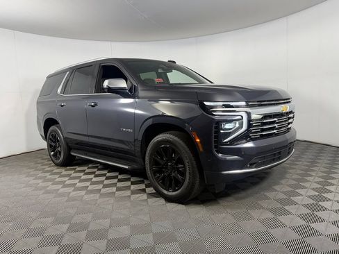 Used 2025 Chevrolet Tahoe Premier AWD/4WD image 5