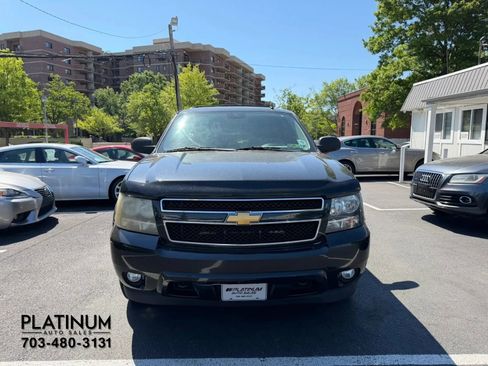 Used 2012 Chevrolet Tahoe LT w/ Luxury Package AWD/4WD image 4