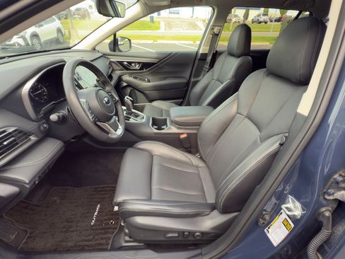 Used 2023 Subaru Outback Limited image 17
