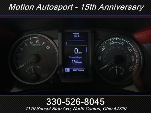 Used 2017 Toyota Tacoma TRD Off-Road w/ Premium & Technology Package image 21