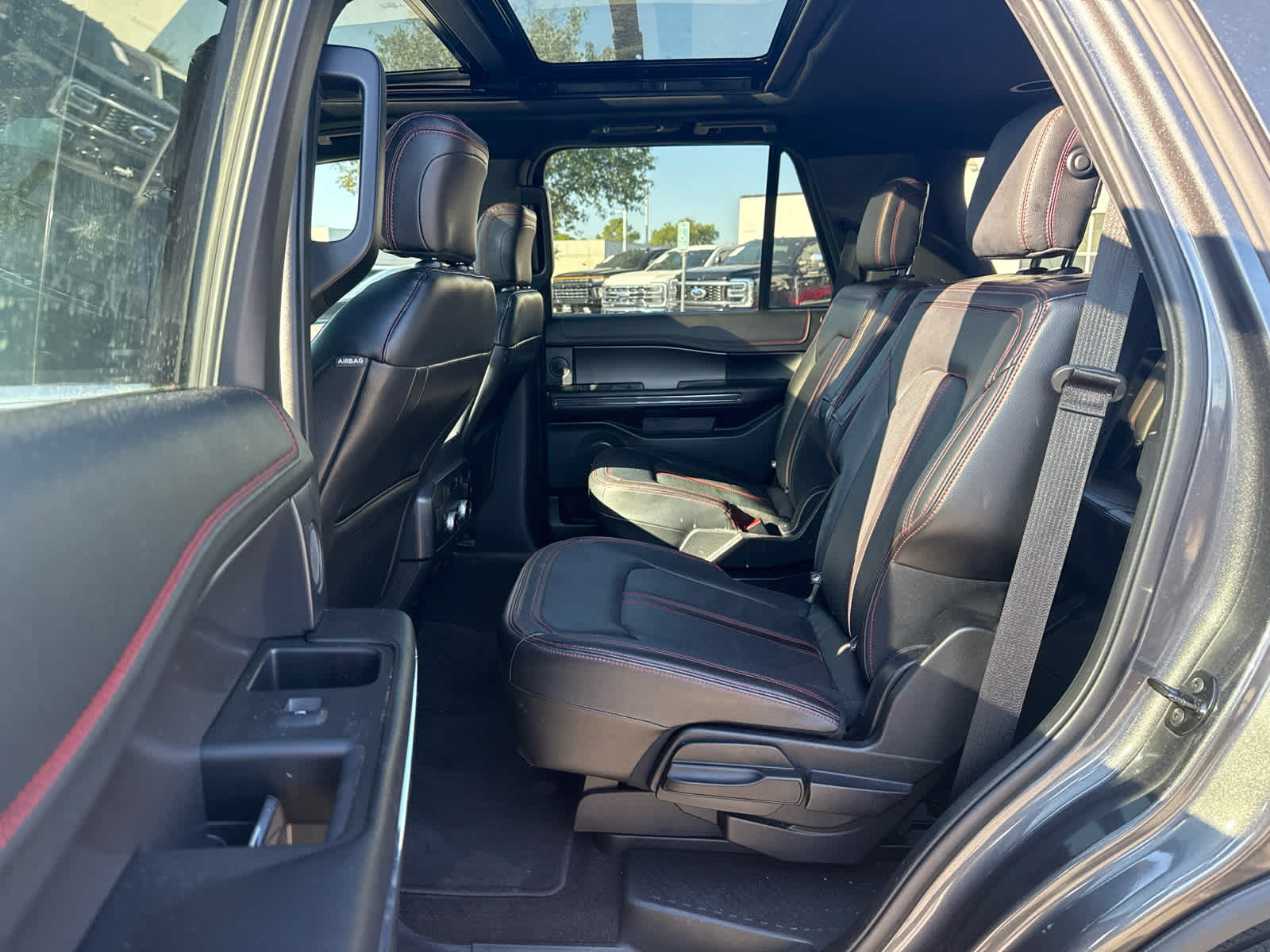 Used 2020 Ford Expedition Limited w/ Equipment Group 303A RWD image 8
