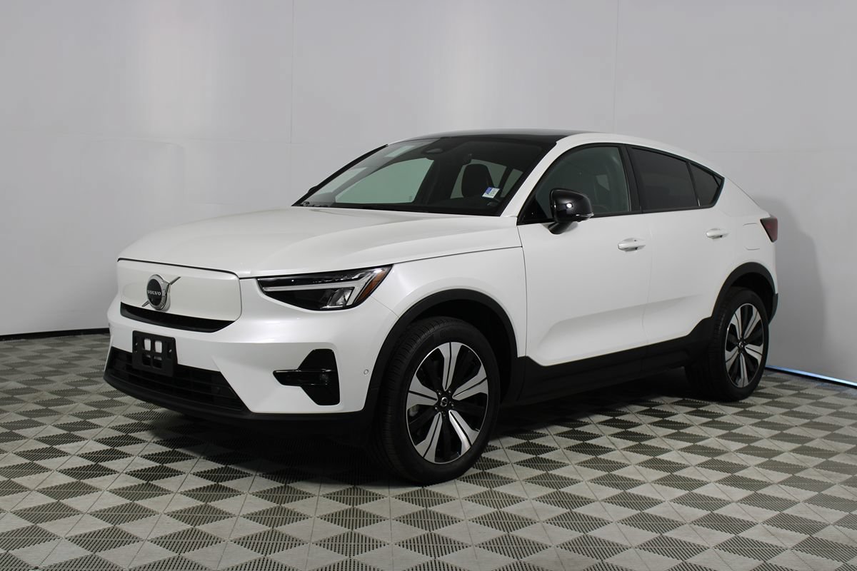 Used 2023 Volvo C40 P8 Recharge Plus AWD/4WD image 3