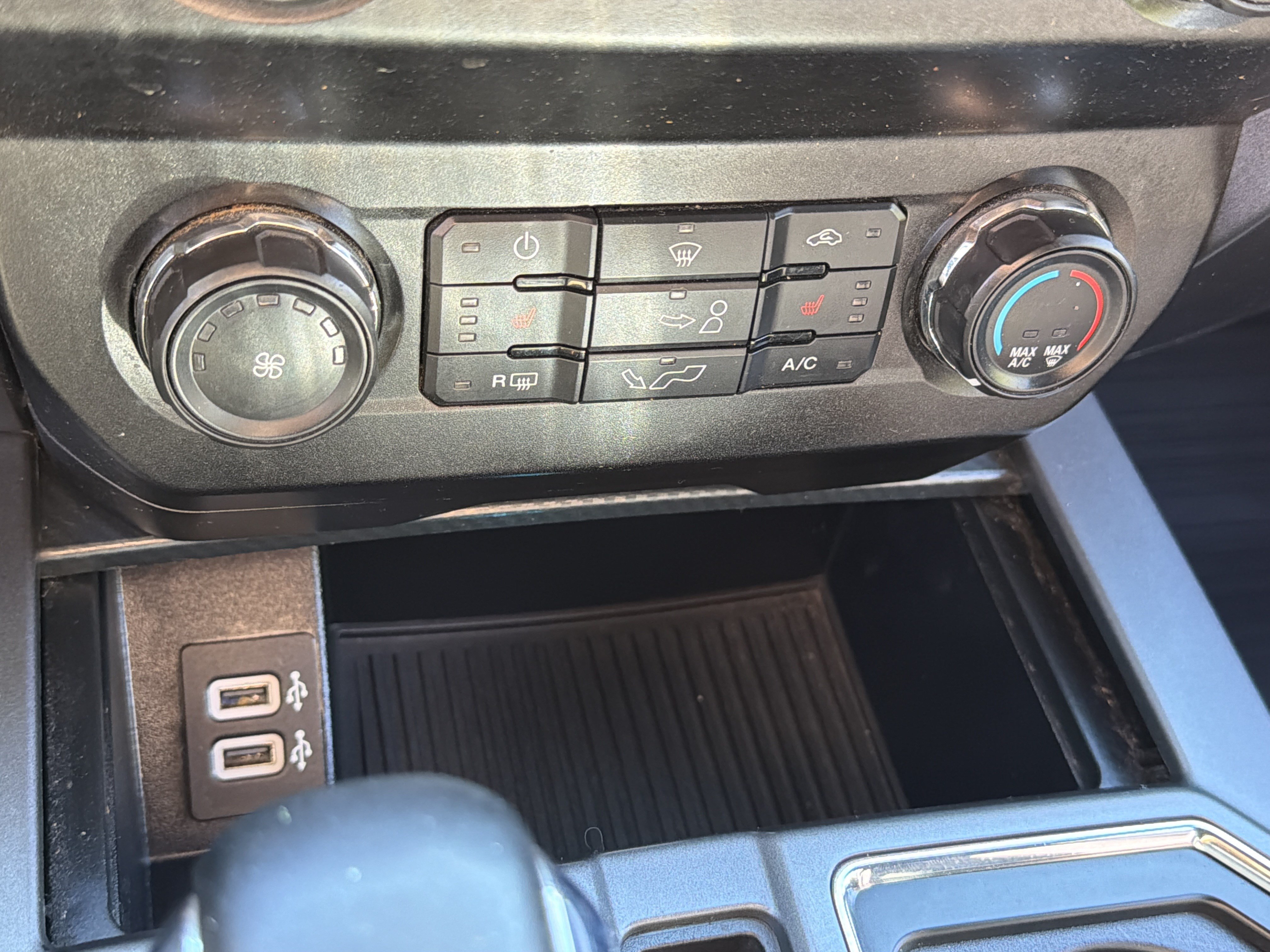 Used 2019 Ford F150 XLT w/ Equipment Group 302A Luxury AWD/4WD image 21