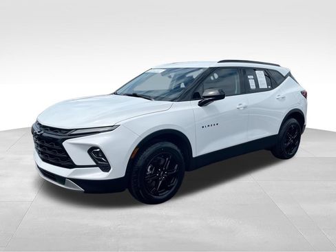 Used 2023 Chevrolet Blazer LT w/ Convenience Package AWD/4WD image 4