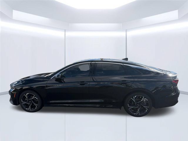 Used 2025 Kia K5 GT-Line w/ GT-Line Premium Package FWD image 2