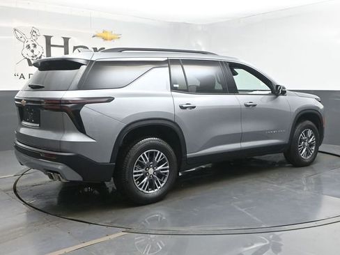 New 2026 Chevrolet Traverse LT w/ Driver Confidence Package image 29