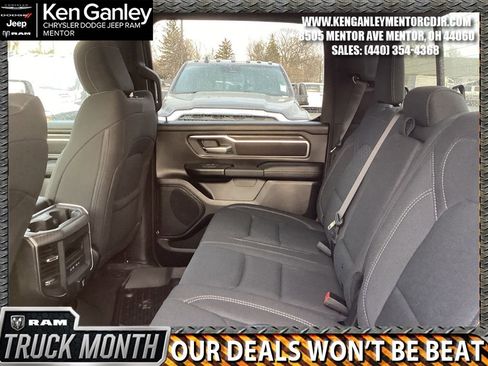 New 2026 RAM 1500 4x4 Crew Cab image 15