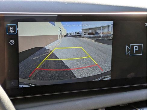 Certified 2025 Hyundai Tucson SE image 22