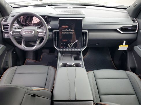 New 2026 GMC Acadia AT4 w/ Luxury Package image 7