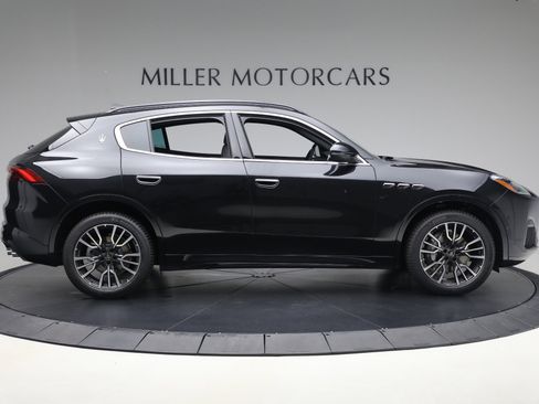 New 2025 Maserati Grecale GT image 8