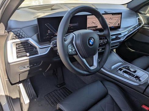 Used 2026 BMW X5 xDrive40i AWD/4WD image 3