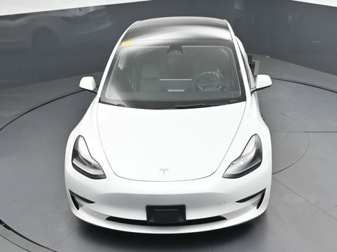 Used 2023 Tesla Model 3 Standard Range image 28