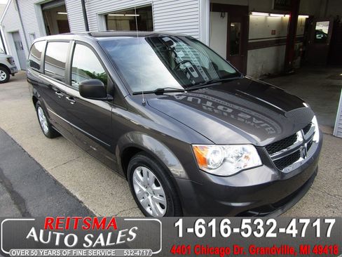 Used 2017 Dodge Grand Caravan SE w/ Power Window Group FWD image 1