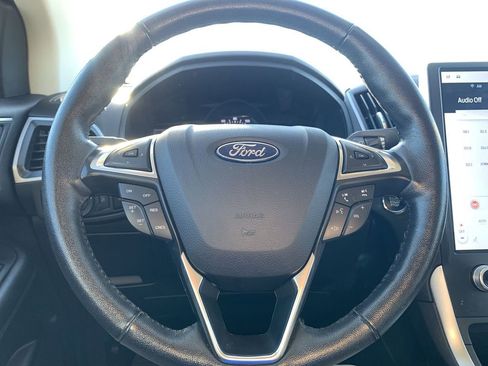 Used 2023 Ford Edge SEL image 11