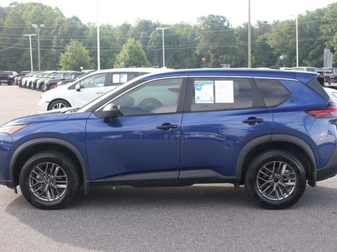 Used 2023 Nissan Rogue S AWD/4WD image 4