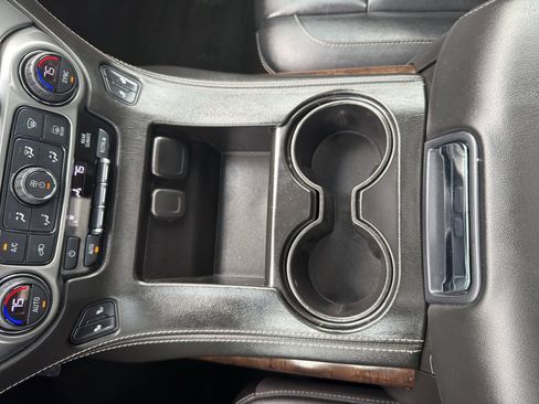 Used 2018 Chevrolet Tahoe LT image 21