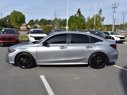 Used 2025 Honda Civic Sport image 6