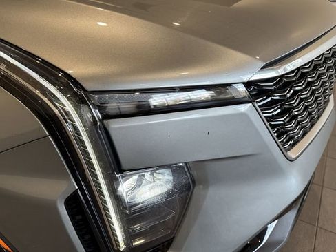 Certified 2025 Cadillac XT4 Premium Luxury FWD image 11