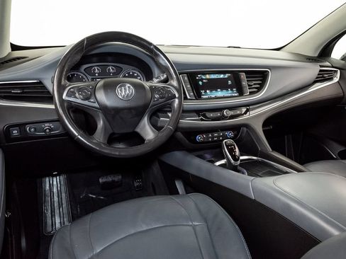 Used 2019 Buick Enclave Essence w/ LPO, Sport Appearance Package AWD/4WD image 7